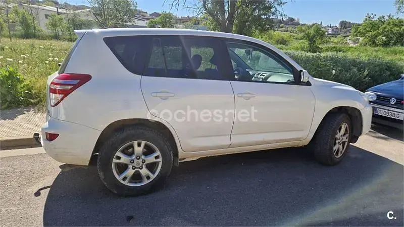 Usado Toyota RAV4 Advance 150 CV (110 kW) 2009 Blanco SUV