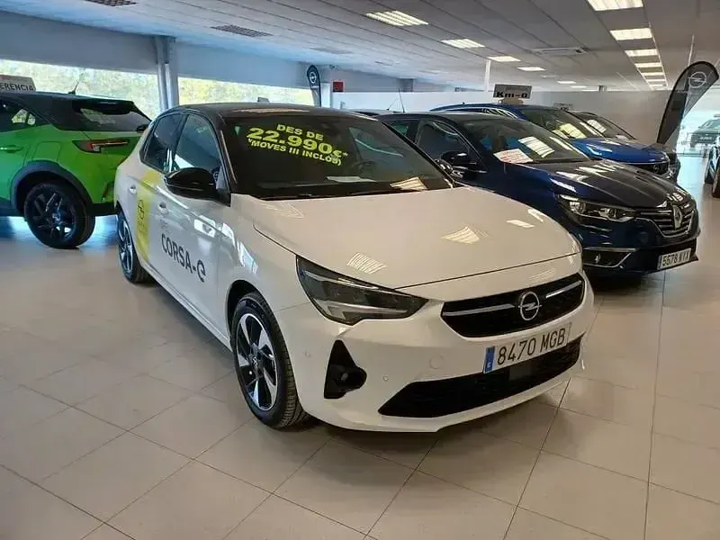 Usado Opel Corsa-e 100 kW (136 CV) 2023 Blanco Utilitario