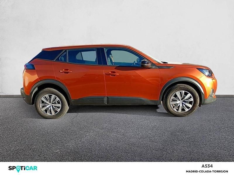 Usado Peugeot 2008 Active 100 CV (73 kW) 2023 Naranja SUV