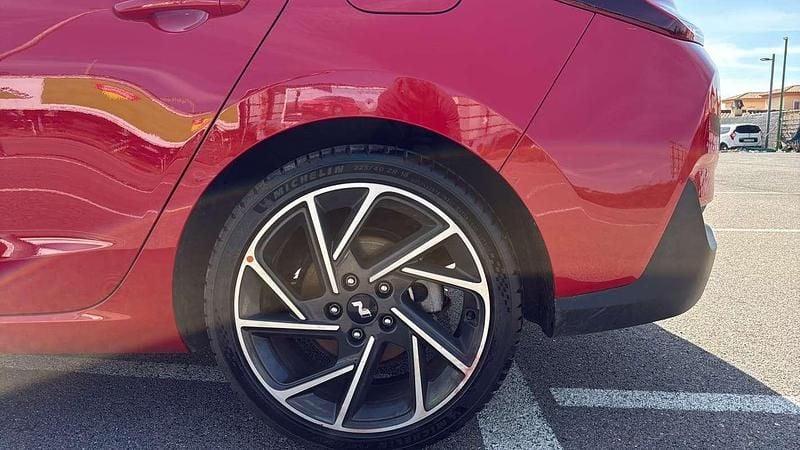 Usado Hyundai i30 N Line 160 CV (117 kW) 2022 Rojo Utilitario