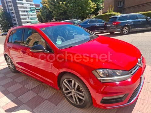 Usado VW Golf VII Edition 110 CV (80 kW) 2016 Rojo Berlina