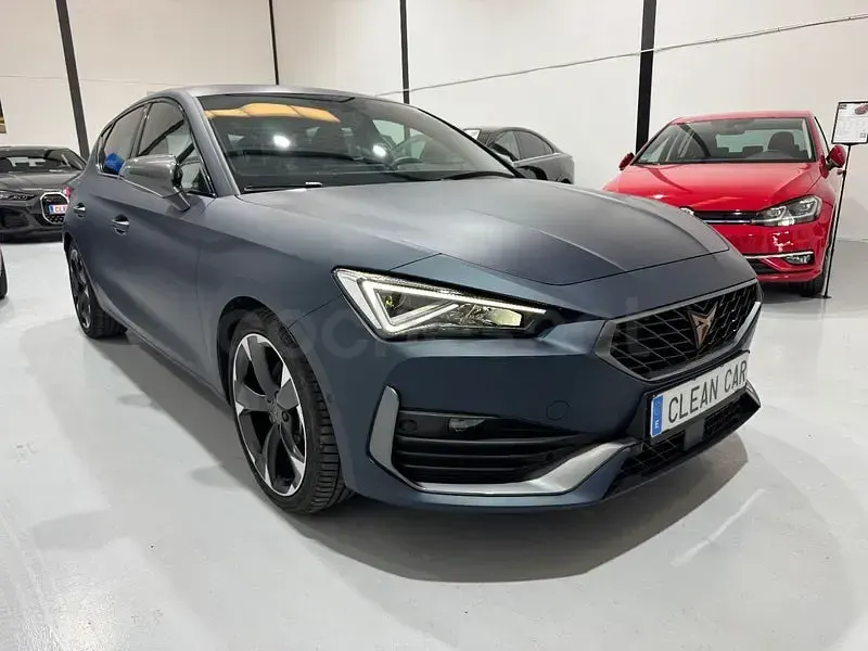 Usado Cupra Leon 204 CV (150 kW) 2024 Azul Berlina