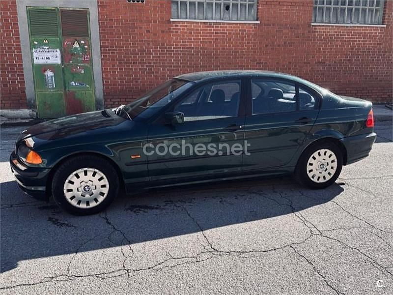 Usado BMW 318 113 CV (83 kW) 1999 Verde Berlina