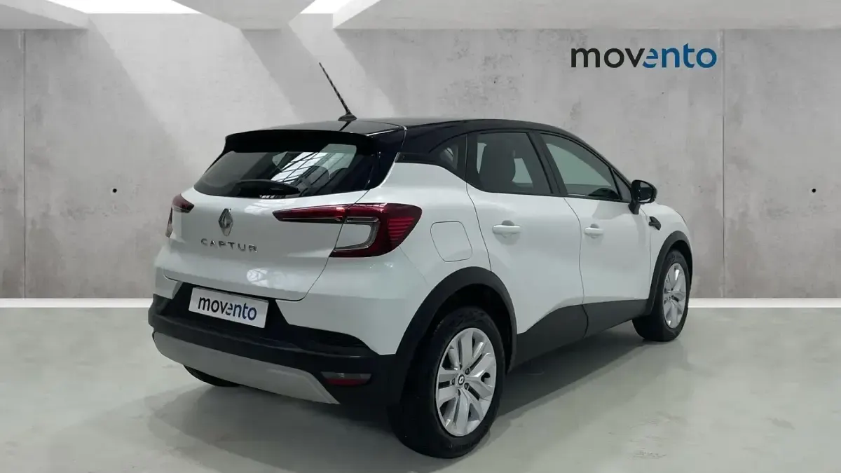 Usado Renault Captur Equilibre 90 CV (66 kW) 2023 Blanco SUV