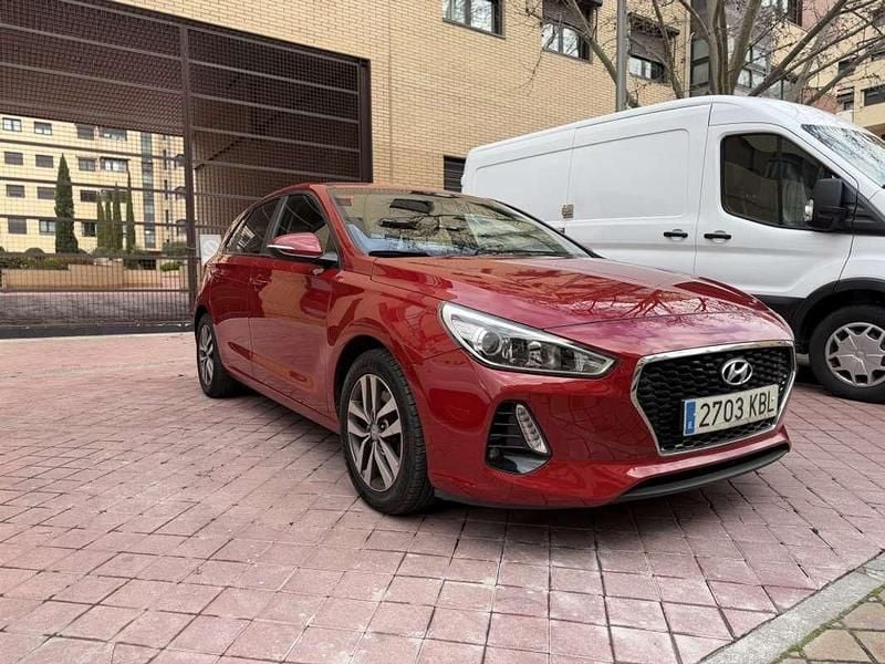 Usado Hyundai i30 120 CV (88 kW) 2017 Burdeos Utilitario