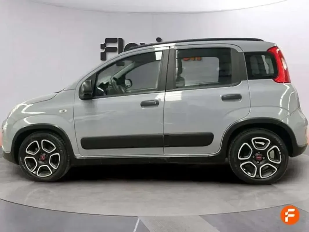 Usado Fiat Panda Cross Cross 71 CV (52 kW) 2022 Gris Utilitario