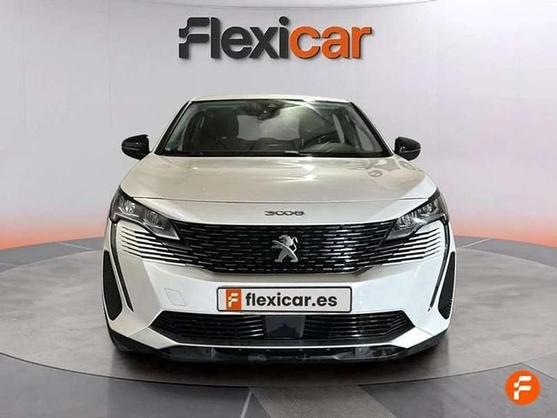 Usado Peugeot 3008 Allure 131 CV (96 kW) 2022 Blanco SUV