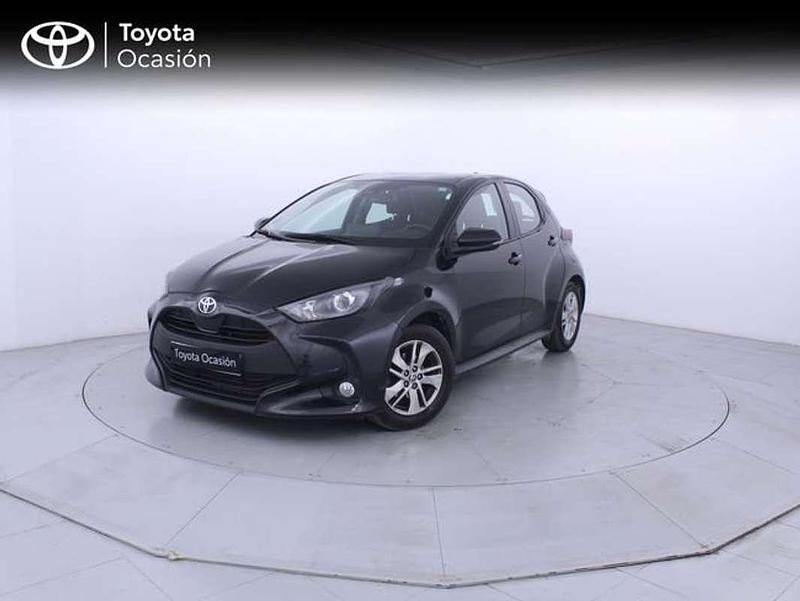 Usado Toyota Yaris Edition 125 CV (91 kW) 2022 Negro Utilitario
