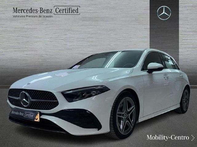 Negro noche Usado 2024 Mercedes A180 AMG line | 33.100 € (Precio justo) - Imagen 1/4