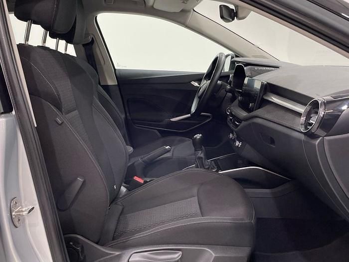Usado Skoda Fabia Style 110 CV (80 kW) 2022 Gris plata Utilitario
