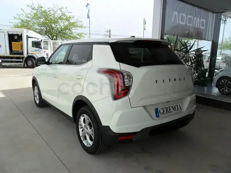 Usado KGM Tivoli 135 CV (99 kW) 2025 Blanco SUV