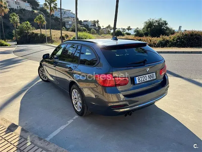 Usado BMW 320 M Sport 190 CV (139 kW) 2018 Gris / plata Familiar