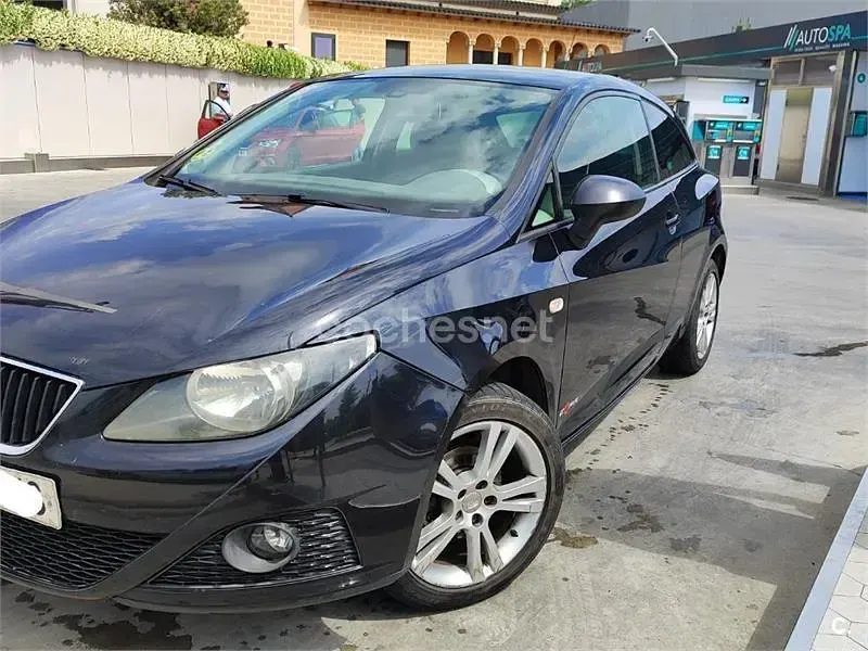 Usado Seat Ibiza SC Copa 90 CV (66 kW) 2011 Negro Utilitario