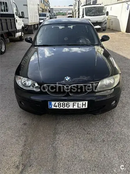 Usado BMW 120 163 CV (119 kW) 2007 Negro Utilitario