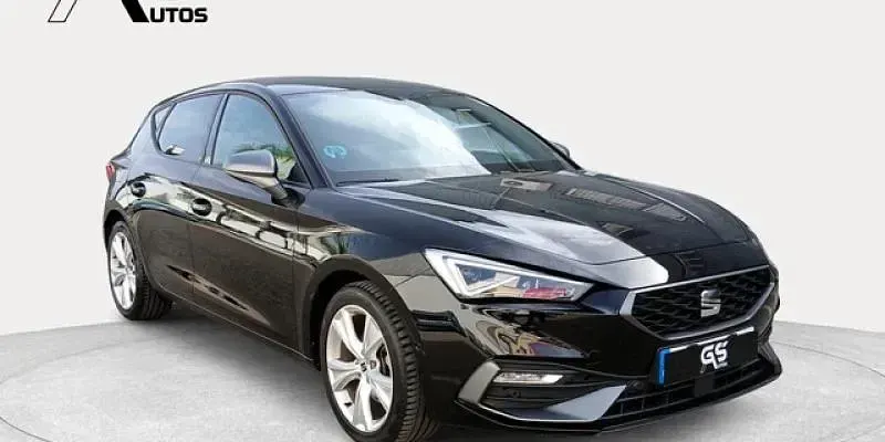 Usado Seat Leon FR 116 CV (85 kW) 2025 Negro