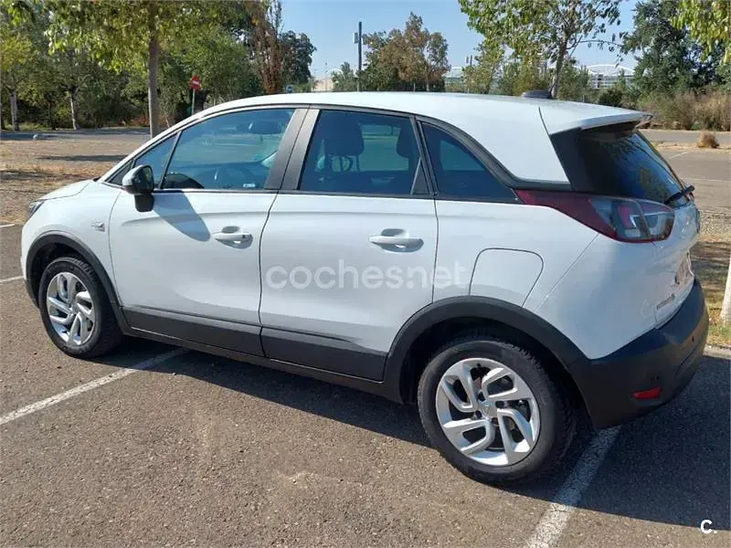 Usado Opel Crossland X Selective 110 CV (80 kW) 2017 Blanco SUV