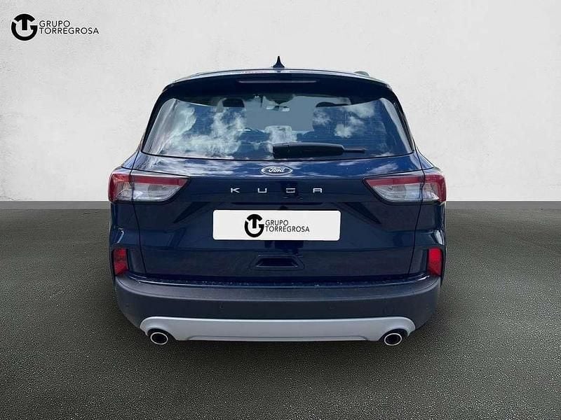 Usado Ford Kuga Titanium 120 HP (88 kW) 2022 Azul SUV