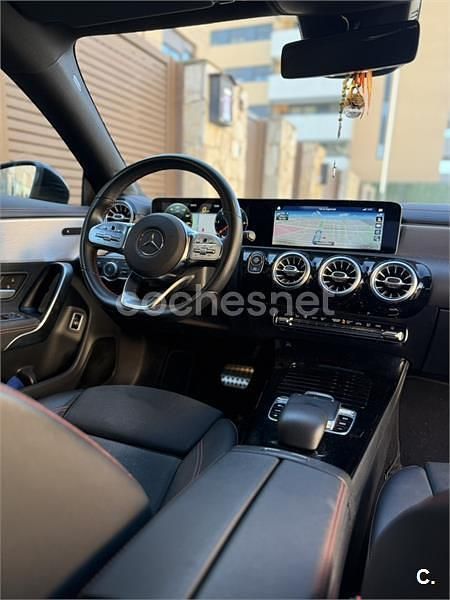 Gris / plata Usado 2019 Mercedes CLA200 Berlina | 29.990 € (Un poco caro) - Imagen 1/1