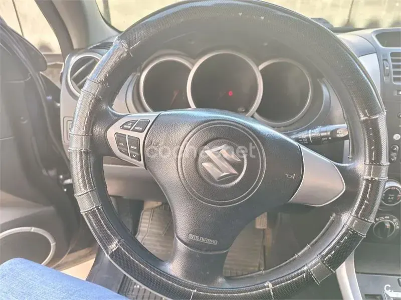 Usado Suzuki Grand Vitara 129 CV (94 kW) 2006 Negro SUV