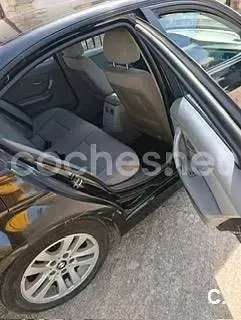 Usado BMW 318 129 CV (94 kW) 2007 Negro Berlina