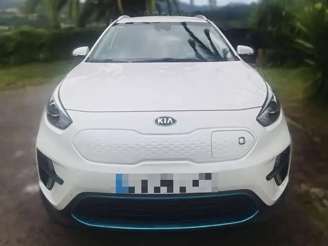 Usado Kia e-Niro 150 kW (204 CV) 2021 Blanco SUV