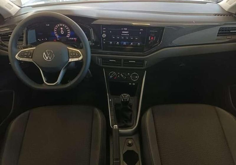 Usado VW Taigo 95 CV (69 kW) 2025 Plateado SUV