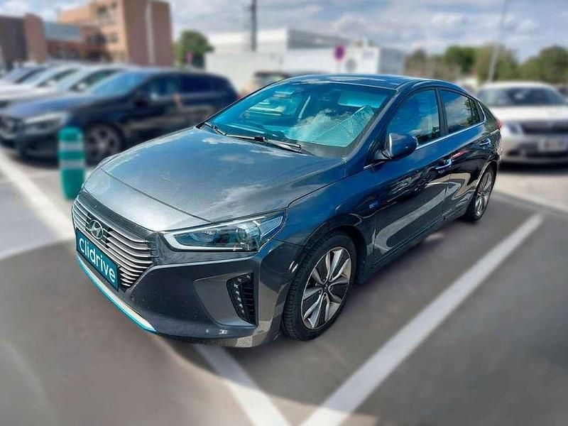 Usado Hyundai Ioniq Style 105 CV (77 kW) 2017 Gris Utilitario