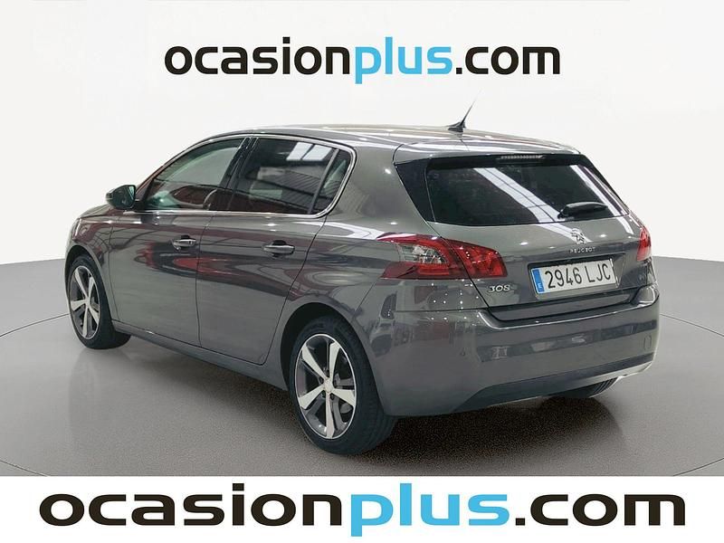 Usado Peugeot 308 Allure 131 CV (96 kW) 2020 Gris plata Monovolumen