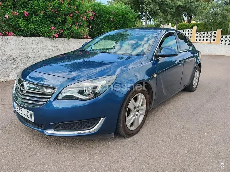 Usado Opel Insignia Business 140 CV (102 kW) 2015 Azul Berlina