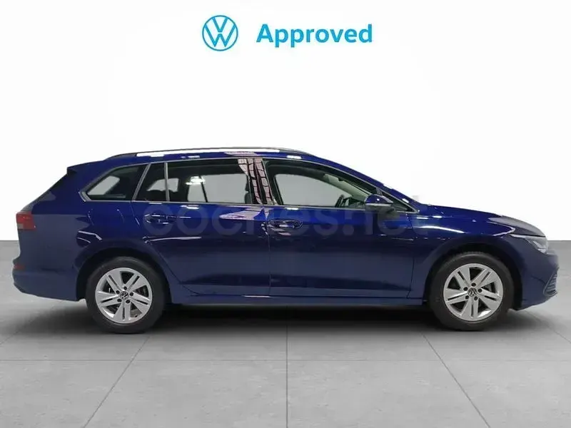 Usado VW Golf VIII Life 150 CV (110 kW) 2023 Azul Familiar