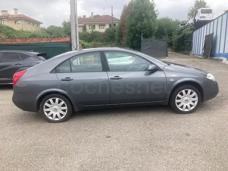 Usado Nissan Primera Acenta 116 CV (85 kW) 2005 Gris / plata Berlina
