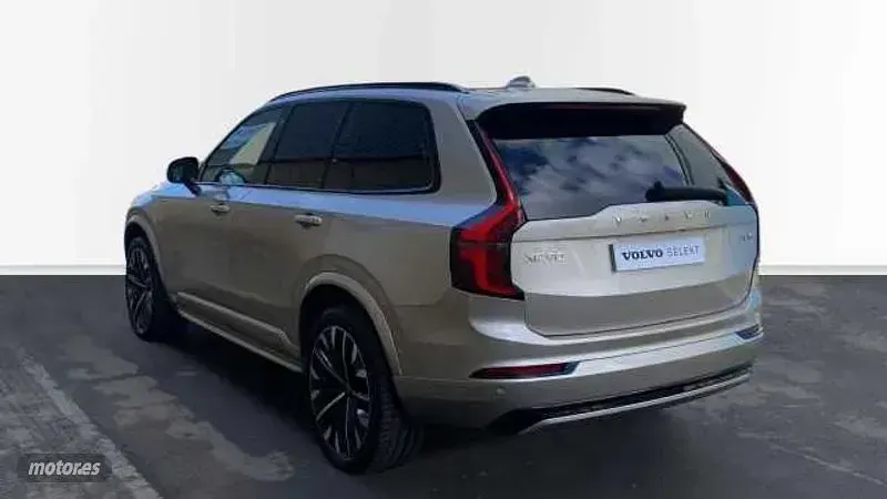 Usado Volvo XC90 Plus 455 CV (334 kW) 2025 Gris SUV