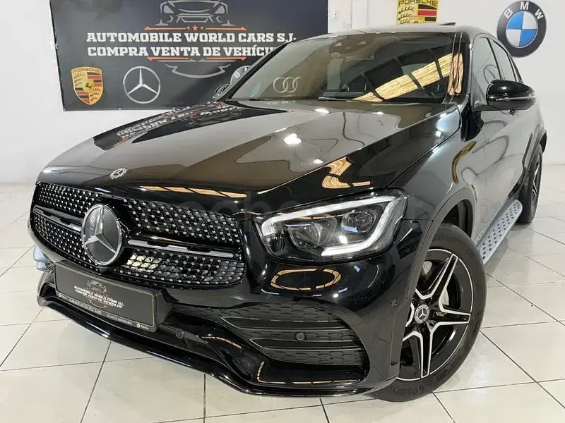 Usado Mercedes GLC300 245 CV (180 kW) 2021 Negro SUV