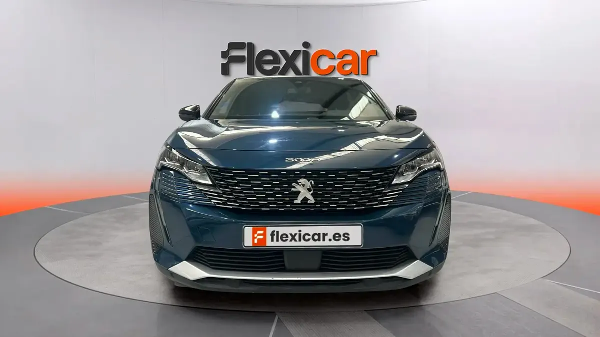 Usado Peugeot 3008 Allure 226 CV (166 kW) 2023 Beige SUV