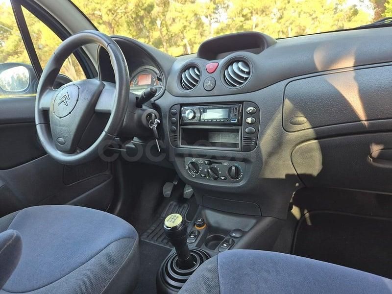 Usado Citroën C3 75 CV (55 kW) 2004 Azul Berlina
