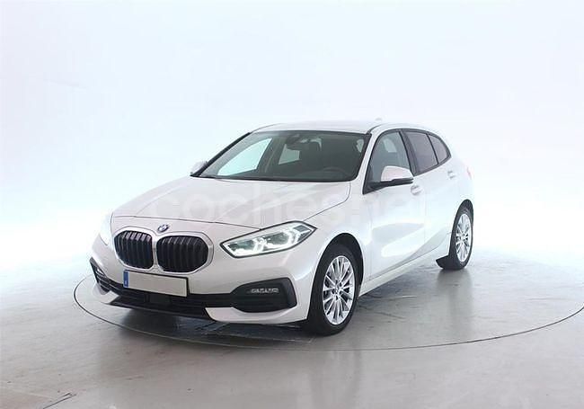Blanco Usado 2022 BMW 118 Comfort Edition Utilitario | 23.900 € (Un poco caro) - Imagen 1/4