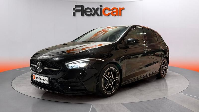 Usado Mercedes B200 150 CV (110 kW) 2021 Negro Monovolumen