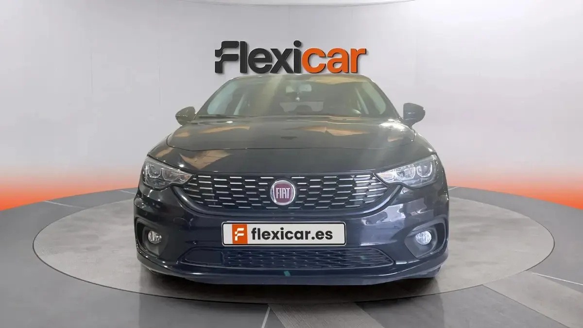 Usado Fiat Tipo Lounge 95 CV (69 kW) 2019 Negro Berlina