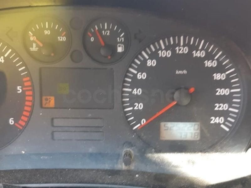 Usado Seat Toledo 110 CV (80 kW) 2002 Blanco Berlina