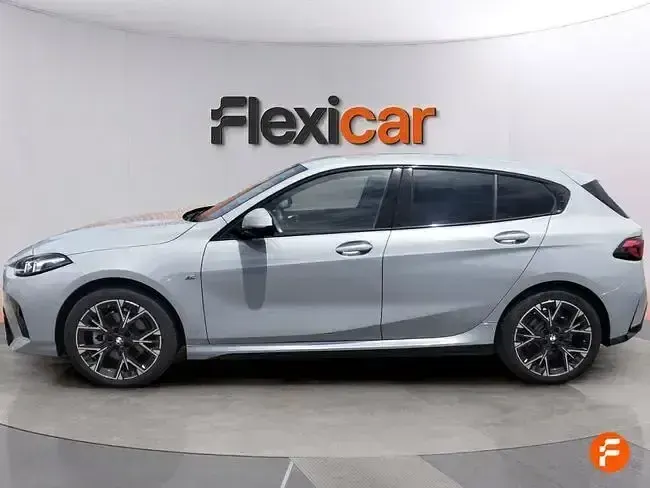 Usado BMW 120 170 CV (125 kW) 2025 Gris Utilitario