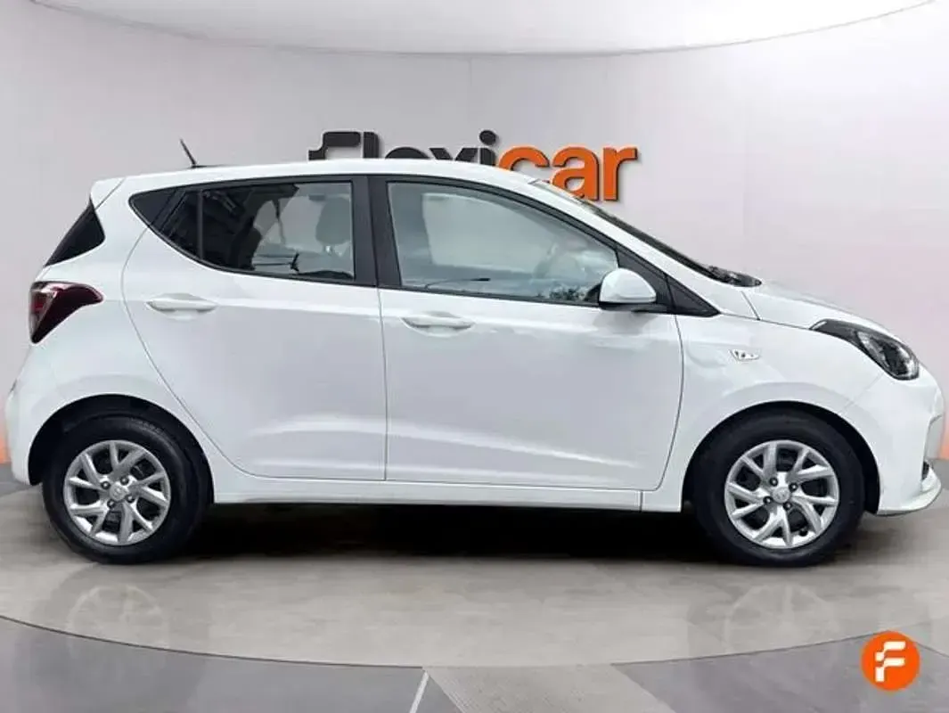 Usado Hyundai i10 67 CV (49 kW) 2019 Blanco Utilitario
