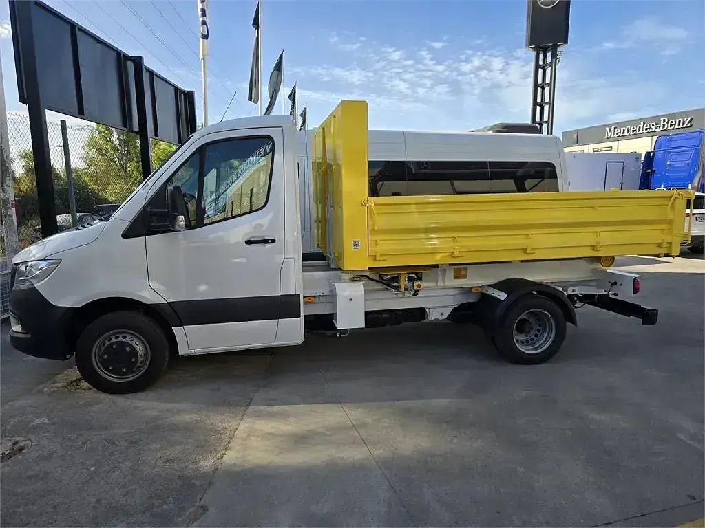 Nuevo Mercedes Sprinter 150 CV (110 kW) 2025 Blanco Van