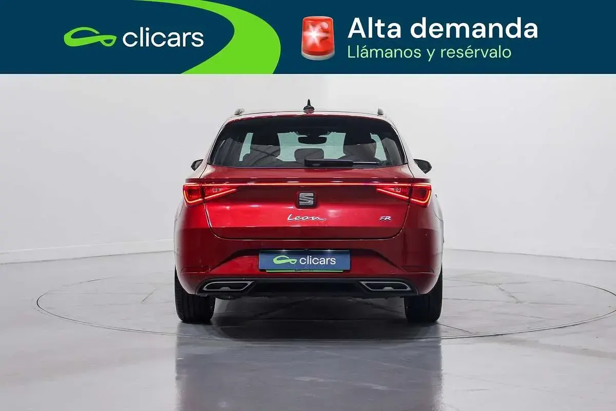 Usado Seat Leon ST FR 150 CV (110 kW) 2021 Rojo Familiar