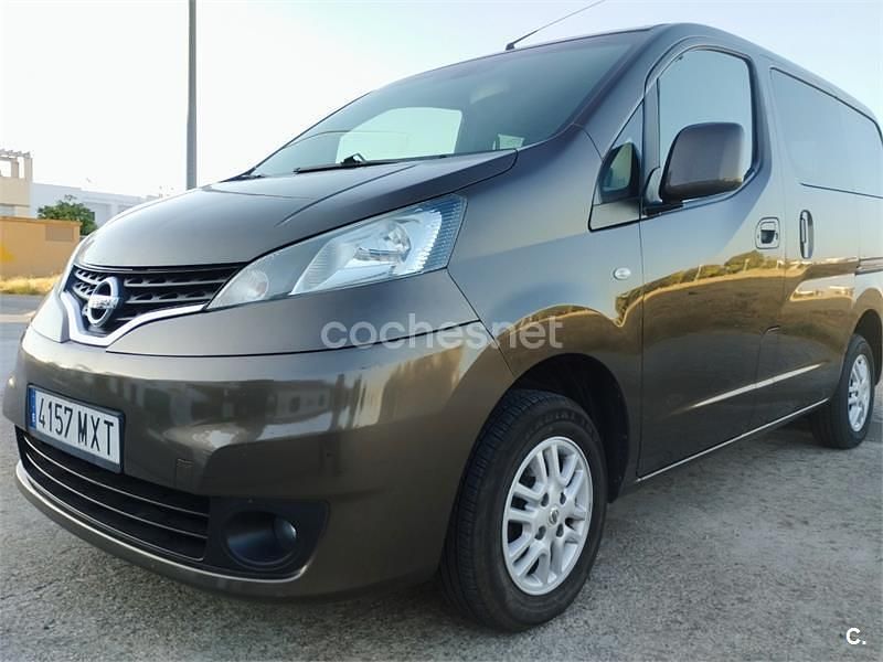 Usado Nissan Evalia 110 CV (80 kW) 2016 Marrón Monovolumen