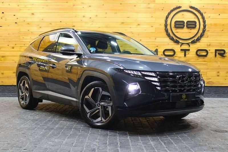 Gris Usado 2023 Hyundai Tucson Style SUV | 30.469 € (Un poco caro) - Imagen 1/4
