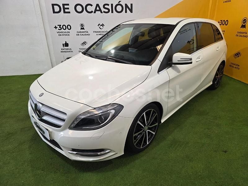 Blanco Usado 2014 Mercedes B200 Monovolumen | 10.990 € (Precio justo) - Imagen 1/4