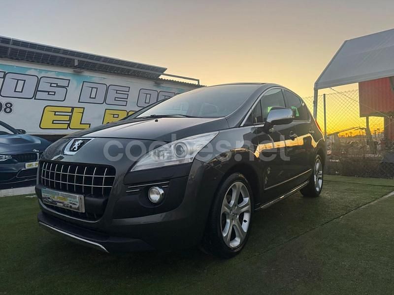Usado Peugeot 3008 112 CV (82 kW) 2010 Gris / plata Berlina