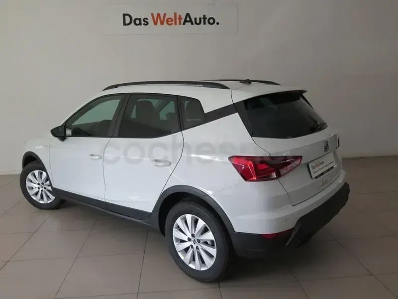Usado Seat Arona Style 115 CV (84 kW) 2026 Blanco SUV