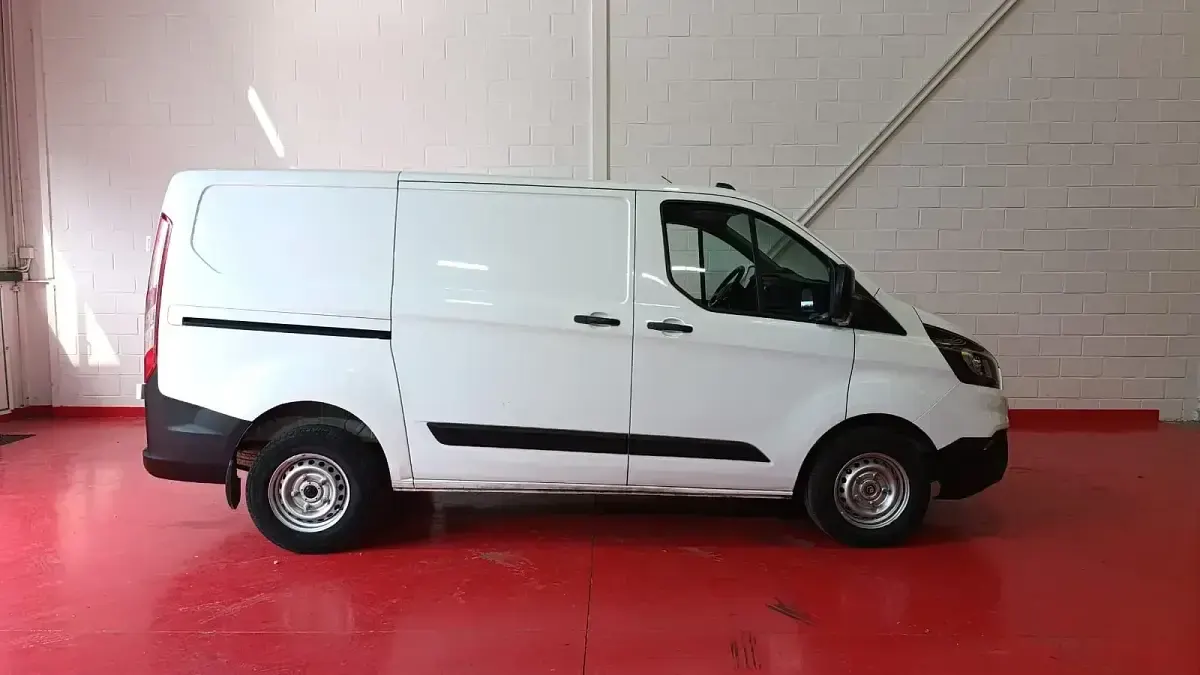 Usado Ford Transit Custom Trend 170 CV (125 kW) 2020 Blanco Familiar