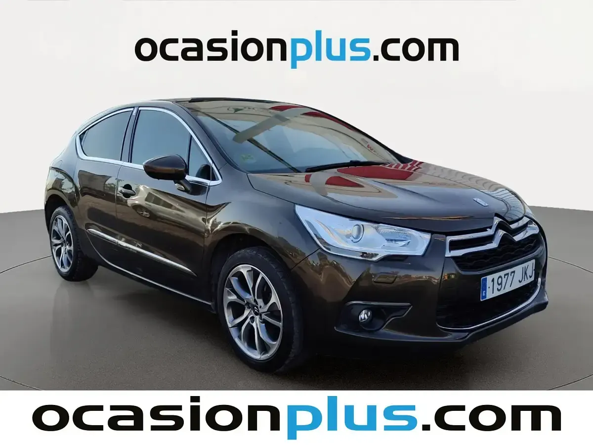 Usado Citroën DS4 Style 114 CV (83 kW) 2015 Marrón Utilitario